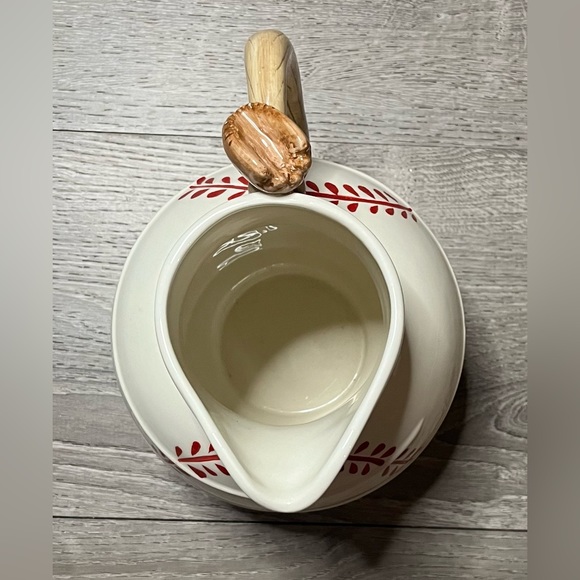 Home Etc Pitcher Baseball Shaped Bat & Mitt Handmade/Painted 2 Quarts 8” Tall - Picture 4 of 12